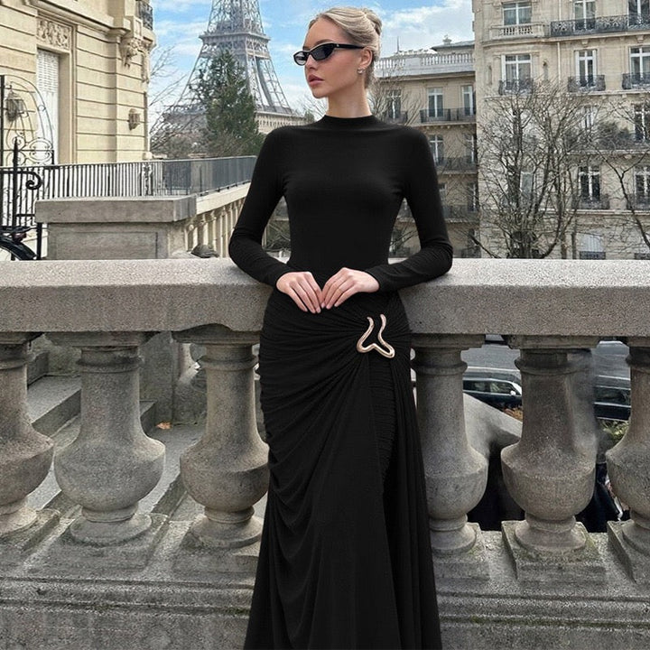 Maxi dress with pleats and buckle design - Barel