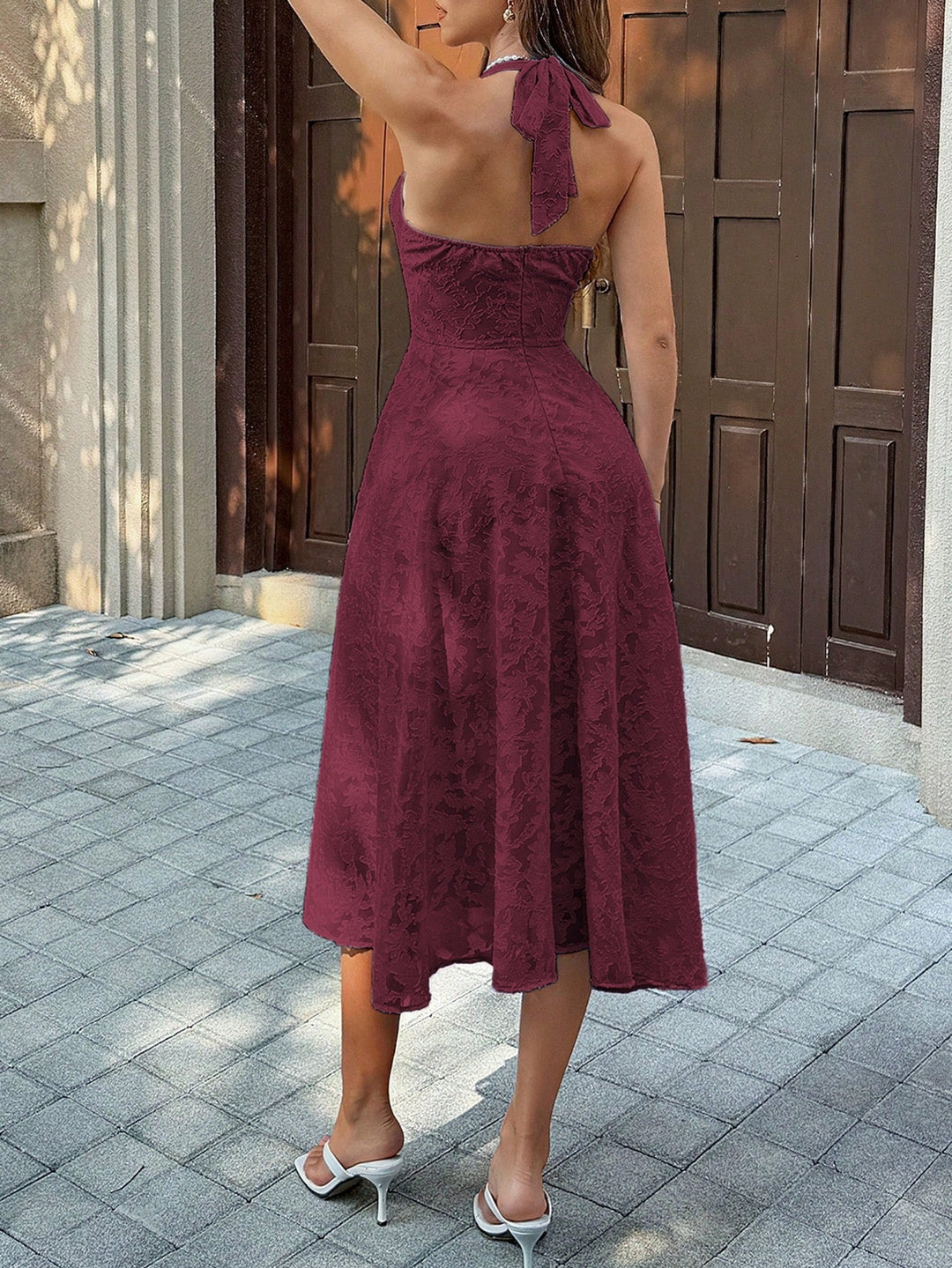 Lace midi dress with neck ties and an open back – Lin