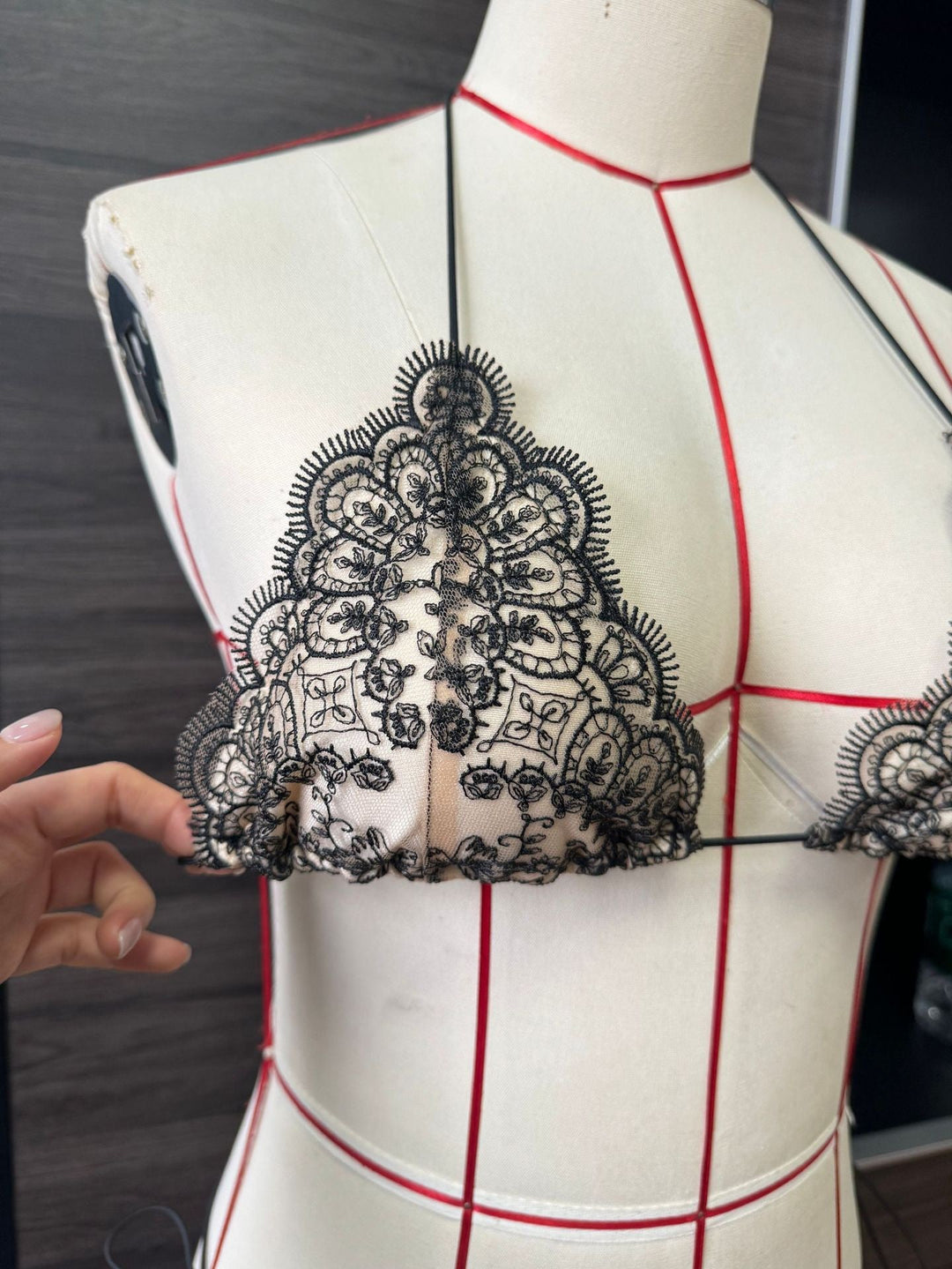 Lace-trimmed bikini swimsuit – Shaya