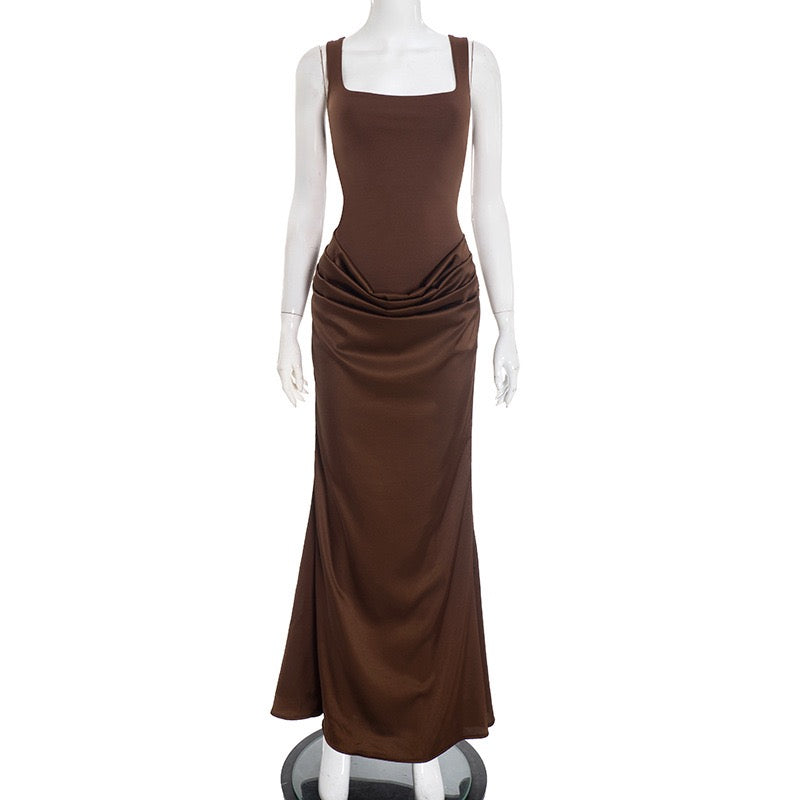 Maxi dress with satin pleats and corset tie at the back for waist fitting - Loiana