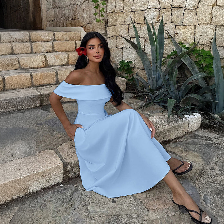 שמלת מידי בגזרת A בעיצוב כתפיים חשופות וכיסים - HINES