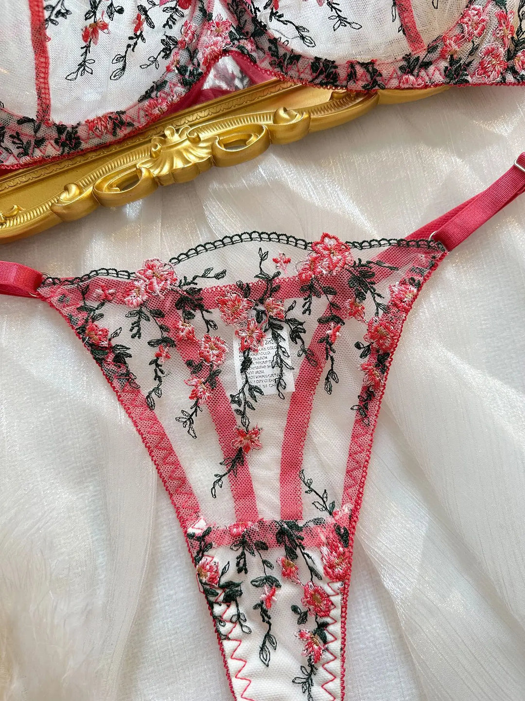 Sheer Floral Design Set - Journee