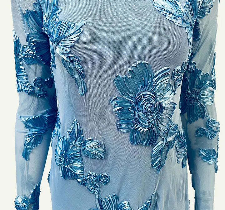 Mini dress decorated with floral embroidery and open back - Michaela