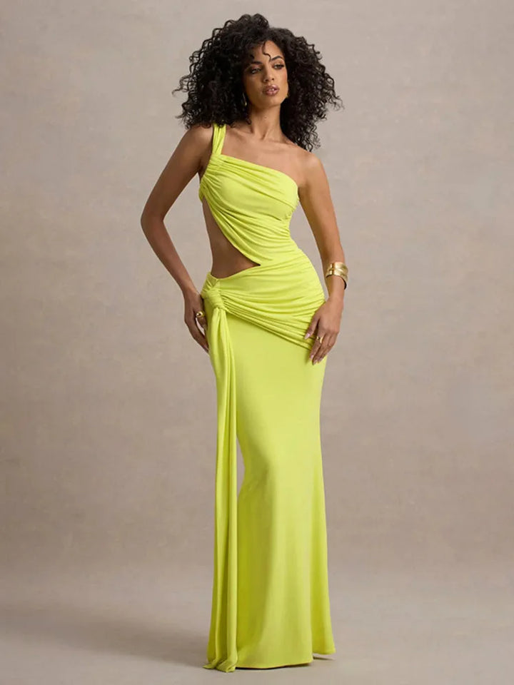 Boho chic maxi dress with one shoulder and slit decorated with a train - Alexandria
