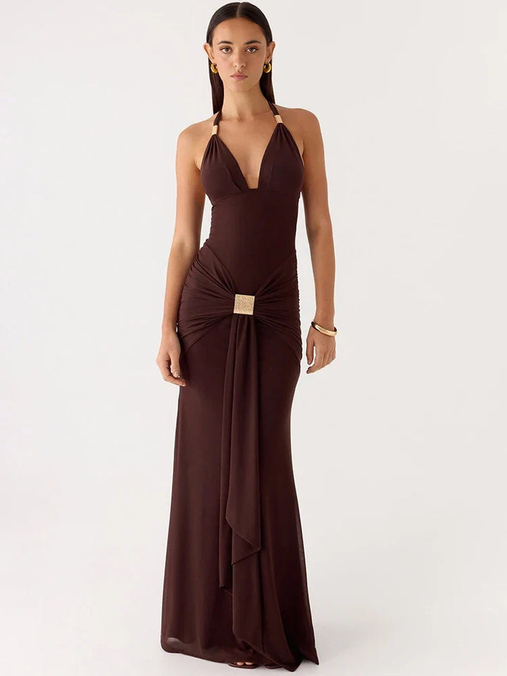 Maxi dress with a buckle design and open back - Tzahala