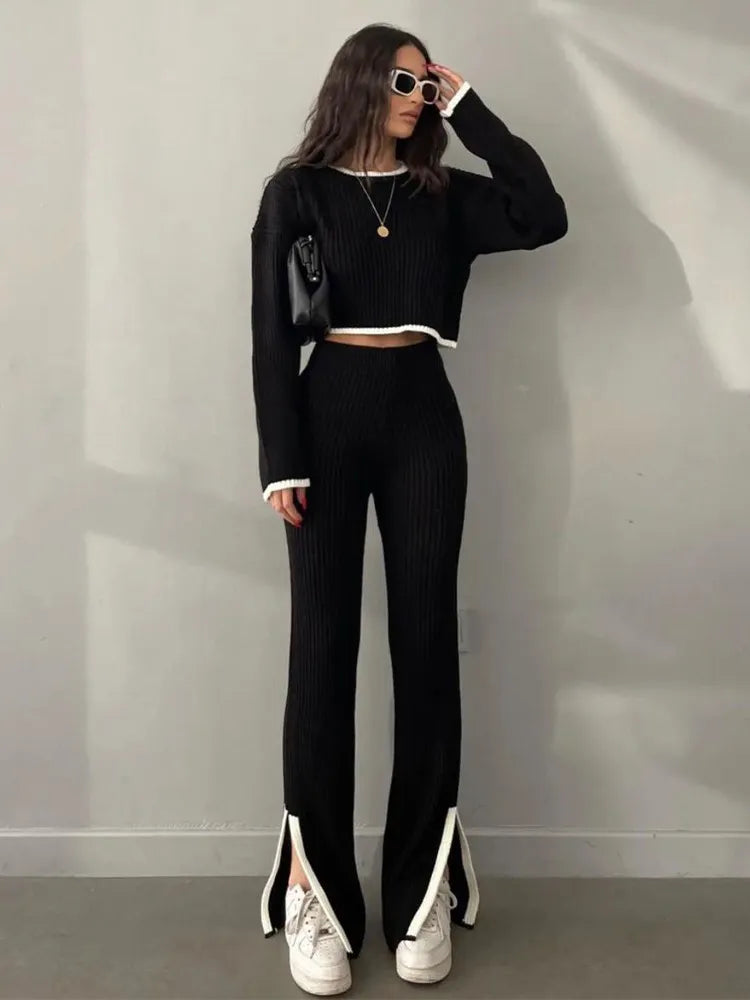 Knitted Two-Piece Suit: Pants and Shirt - Nora