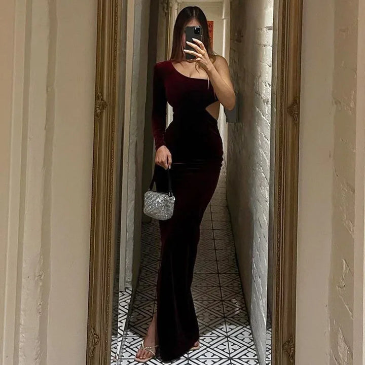 Velvet maxi dress with one sleeve and open back - Alina