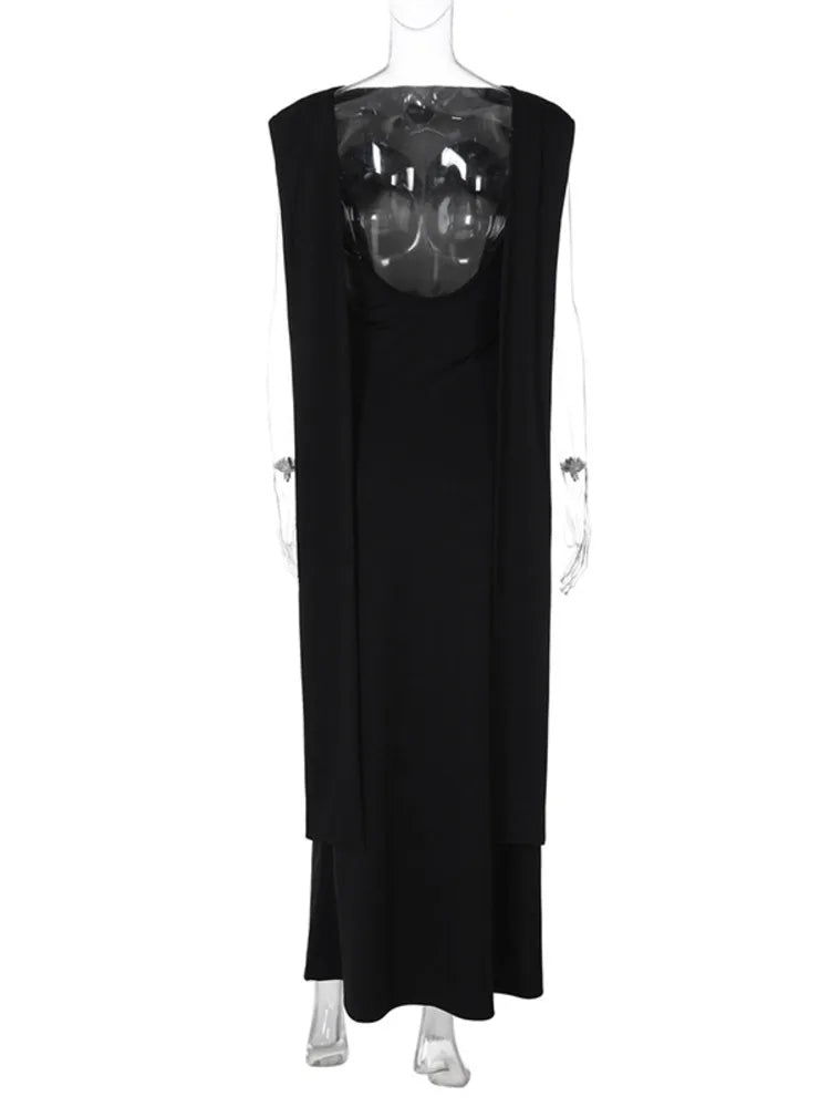 Elegant evening maxi dress with open back and train decoration - Ataret