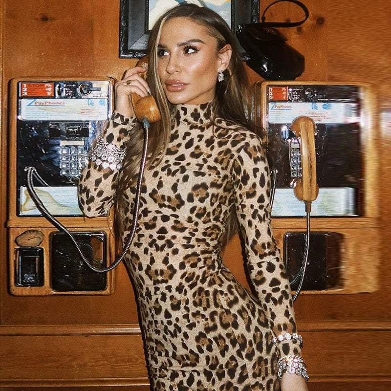 Leopard print maxi dress with turtleneck - Marilyn
