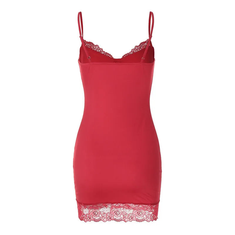 Fitted mini dress with lace decoration - Alice