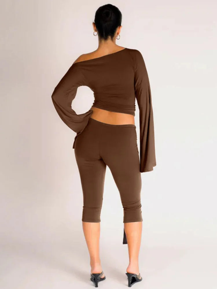 Two-piece set with three-quarter leggings with tie design and bell sleeve top - Candy