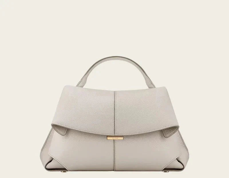 Leather bag with classic design
