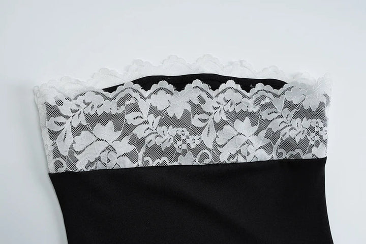 Mini strapless dress decorated with lace - Mally