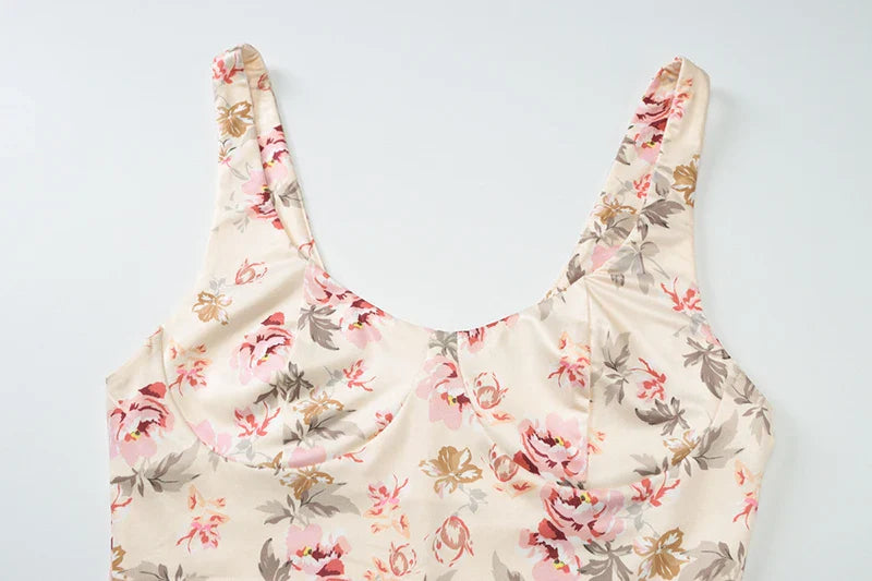 Fitted floral maxi dress with open back - Felicia