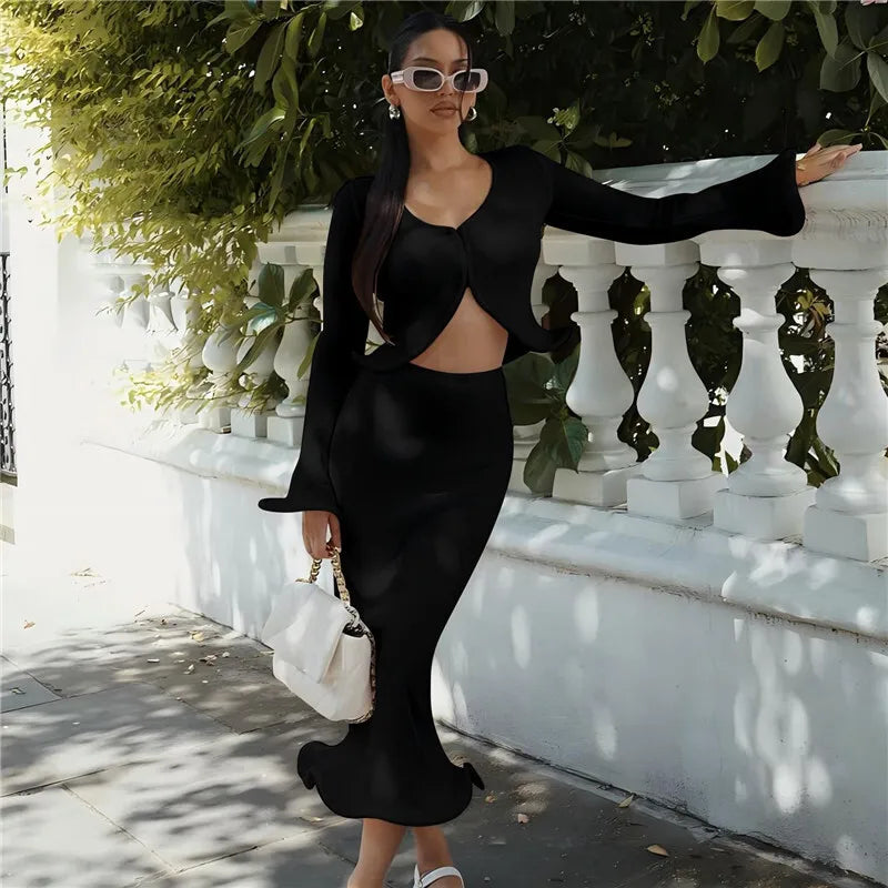 Knitted Two-Piece Set with Buttoned Top and Maxi Skirt - PARIS