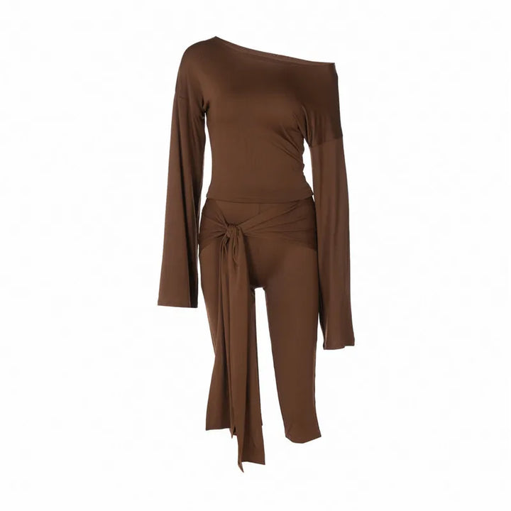 Two-piece set with three-quarter leggings with tie design and bell sleeve top - Candy