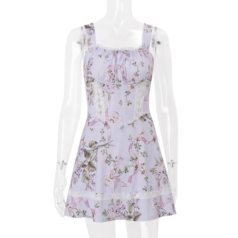 Floral mini dress with lace trim in a rustic A-line design - Himana