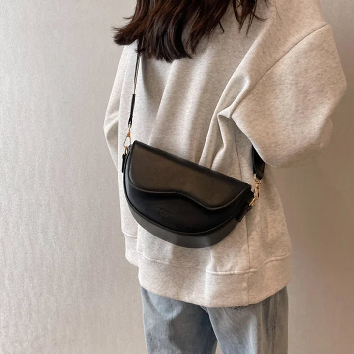 Faux leather bag with thick strap