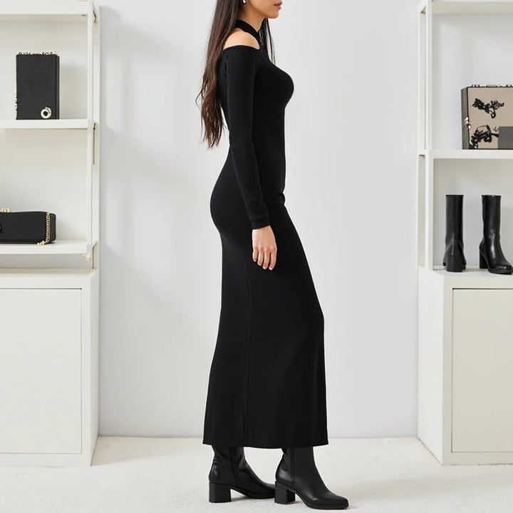 Elegant maxi dress with slit and cutout detail - Megan