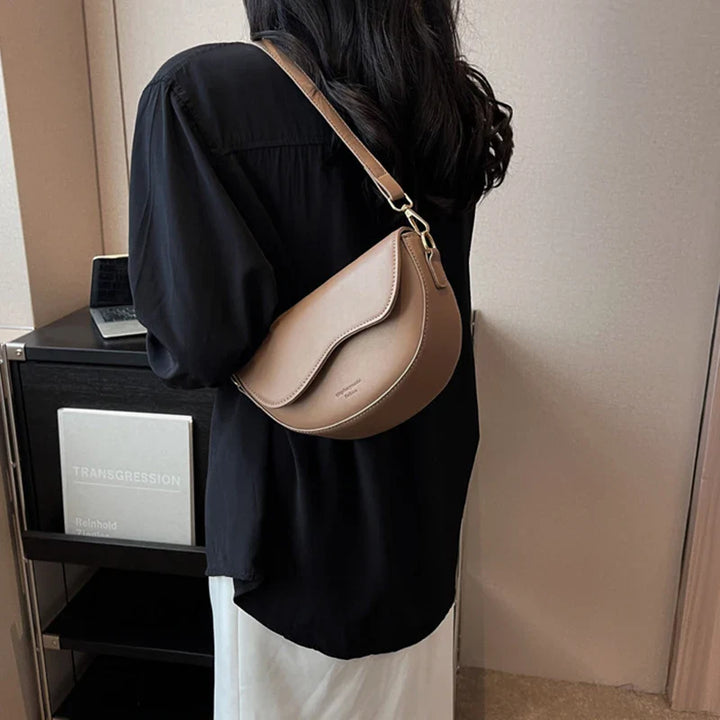 Faux leather bag with thick strap