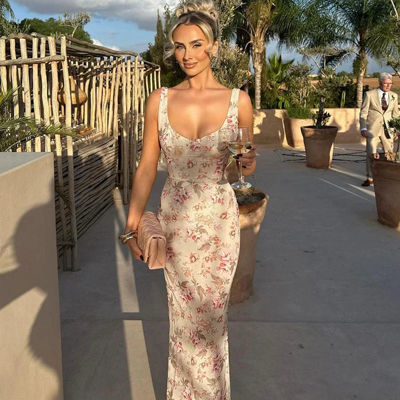 Fitted floral maxi dress with open back - Felicia