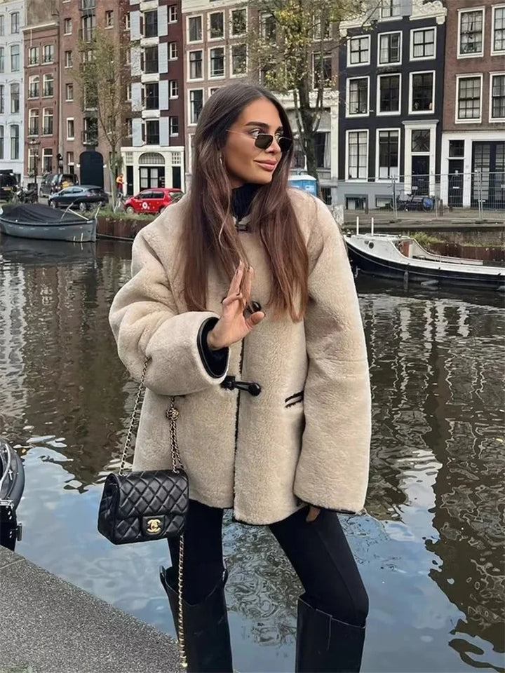 Wool Coat with Fur and Button Closure in Vintage Design - Yan