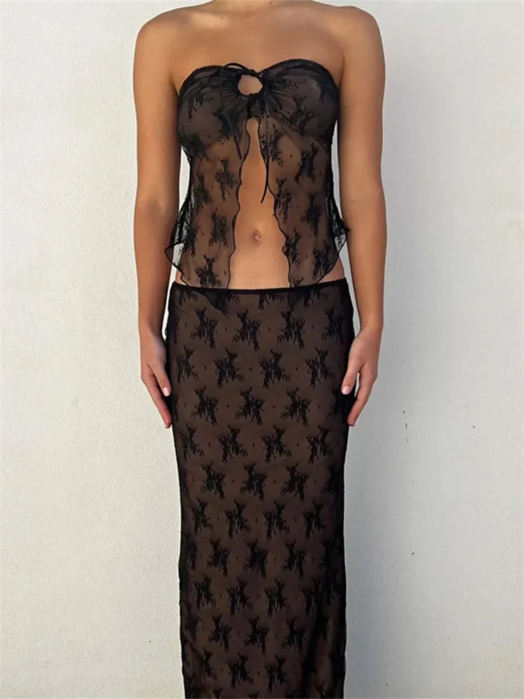 Two-Piece Set: Maxi Skirt and Top with Illustration Decoration - Gisel