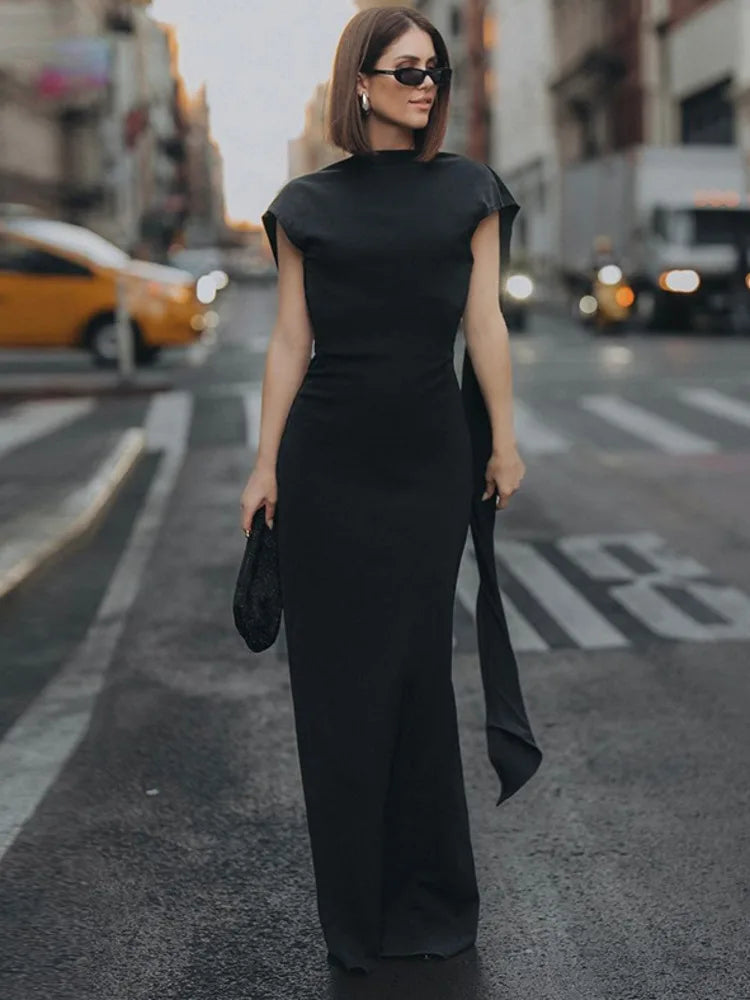 Elegant evening maxi dress with open back and train decoration - Ataret