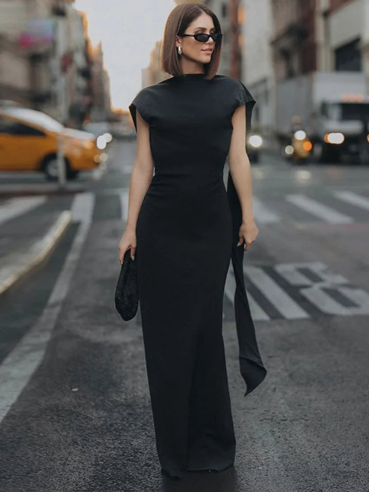 Elegant evening maxi dress with open back and train decoration - Ataret