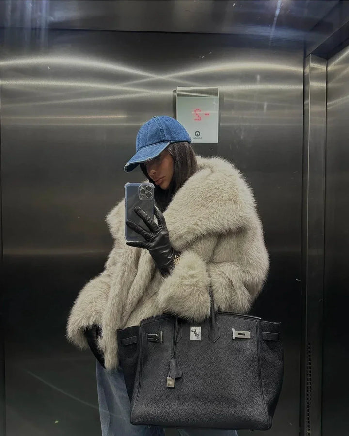 Fur Coat - Riri
