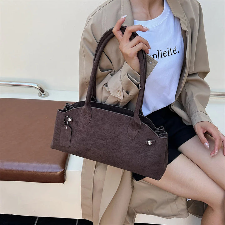 תיק זמש בעיצוב רטרו