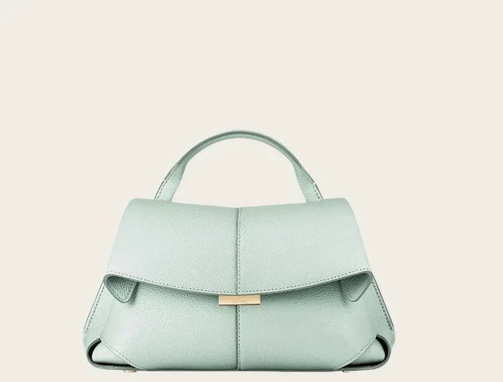 Leather bag with classic design