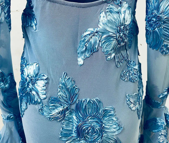 Mini dress decorated with floral embroidery and open back - Michaela