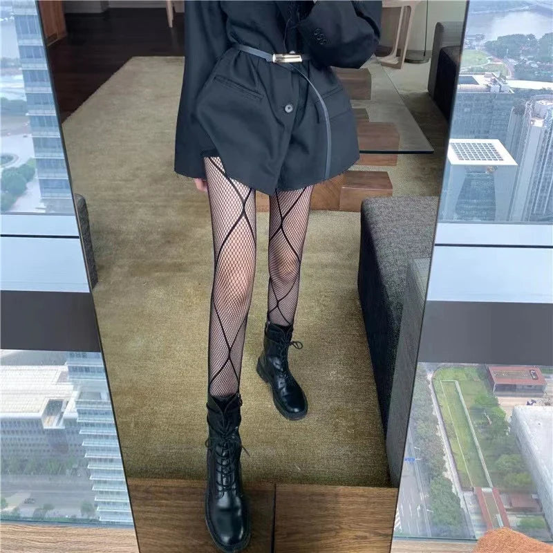 Tights in a variety of textures and shades: lace / hearts / bows / butterflies / mesh / sequins / stars