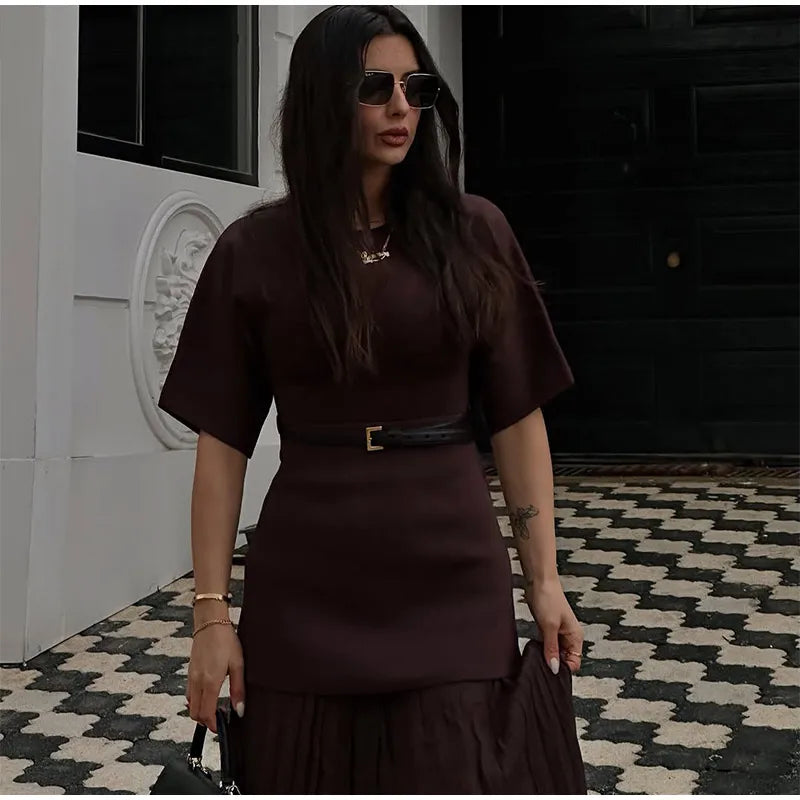 Maxi dress with pleated design - Nahora