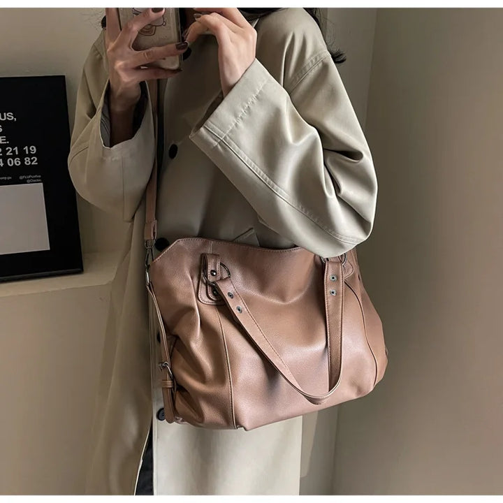 תיק דמוי עור בעיצוב רטרו