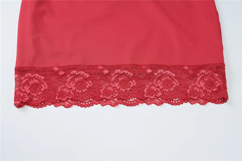 Fitted mini dress with lace decoration - Alice