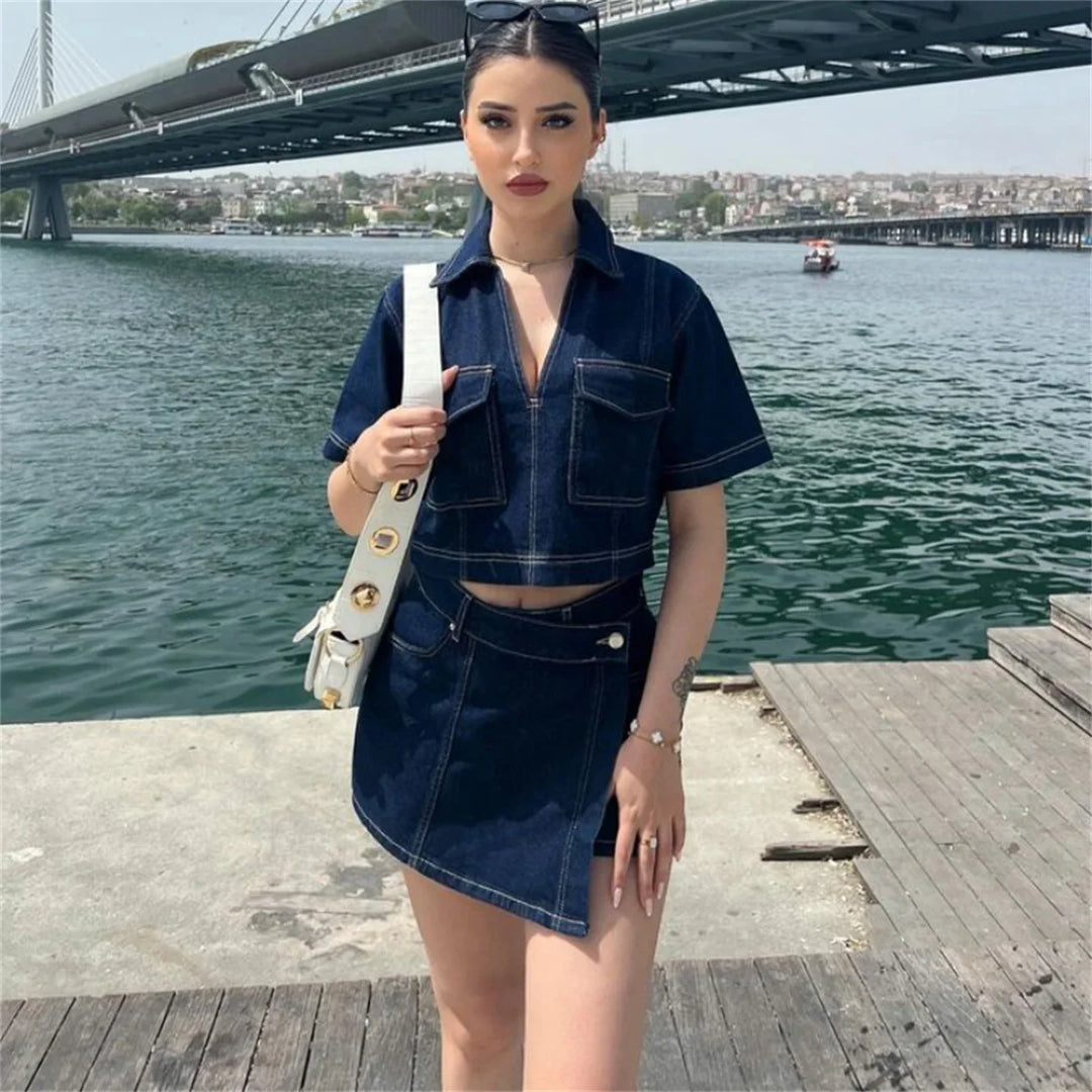 חליפת דנים שני חלקים מכנס חצאית מיני וחולצה בעיטור כיסים - ג'ול