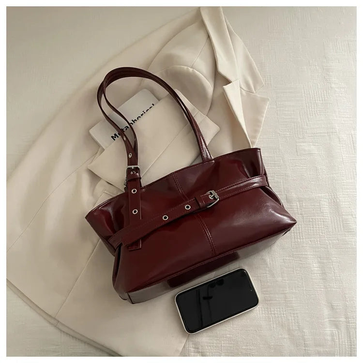 תיק דמוי עור בעיצוב וינטג'