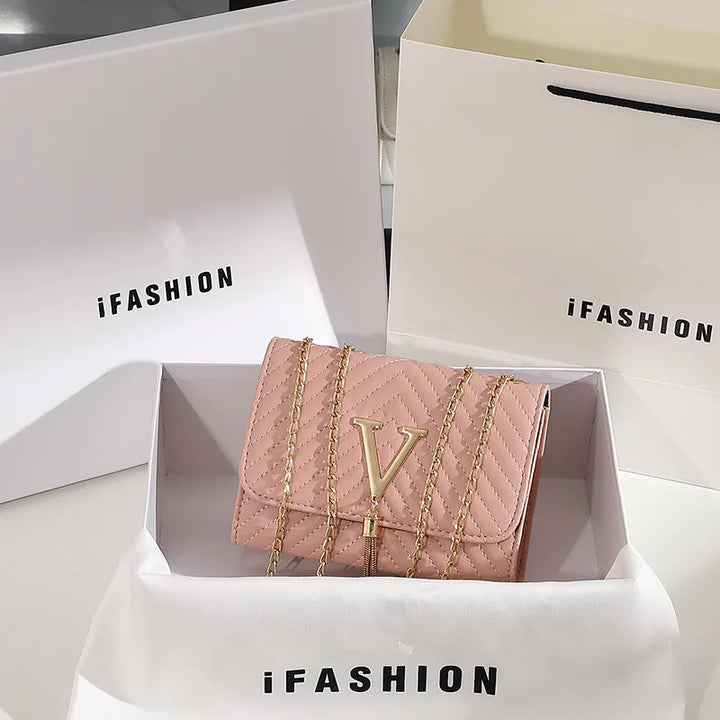 תיק דמוי עור בעיצוב יוקרתי