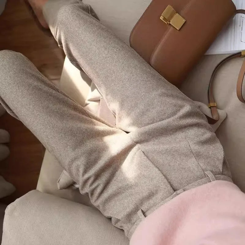 Wool pencil pants