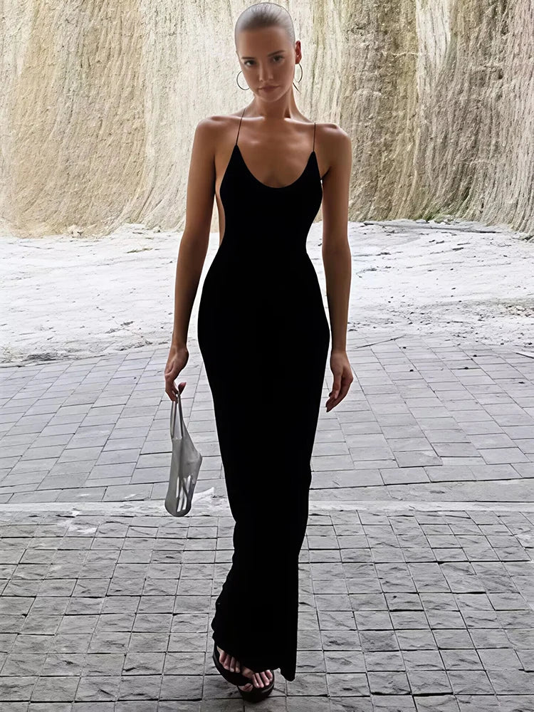 Knitted maxi dress with an open back - Louis
