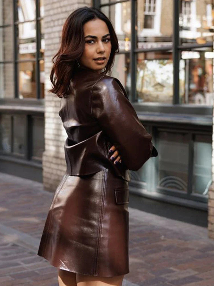 Two-piece set: mini skirt and leather blazer - Blake