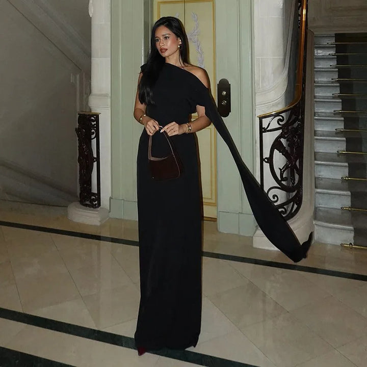 Elegant evening maxi dress with open back and train decoration - Ataret