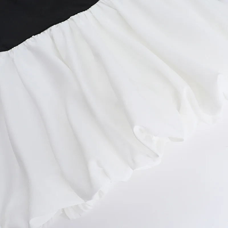 Monochrome balloon mini dress with bare shoulders - Lis