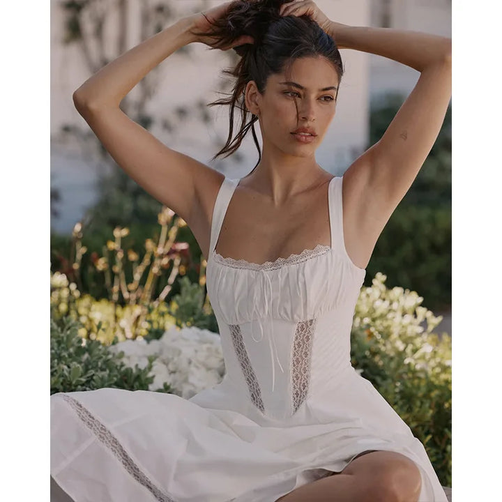 Floral mini dress with lace trim in a rustic A-line design - Himana