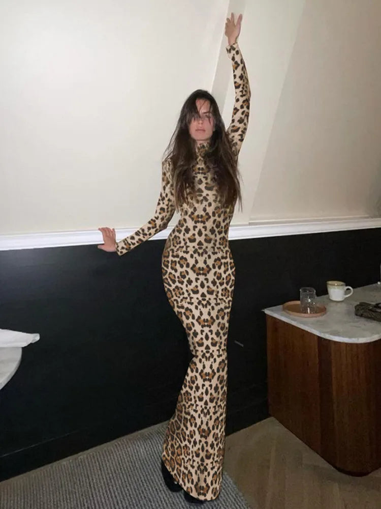 Leopard print maxi dress with turtleneck - Marilyn