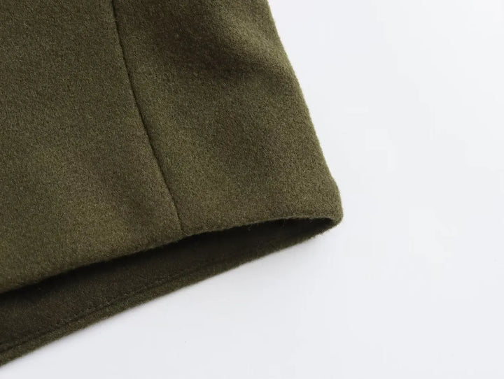 Oversized Wool Coat with Asymmetric Button Closure and Polo Collar - Hollandia