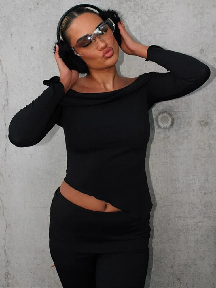 Two-piece knitted set with asymmetrical off-shoulder top and long pants - ROZIE