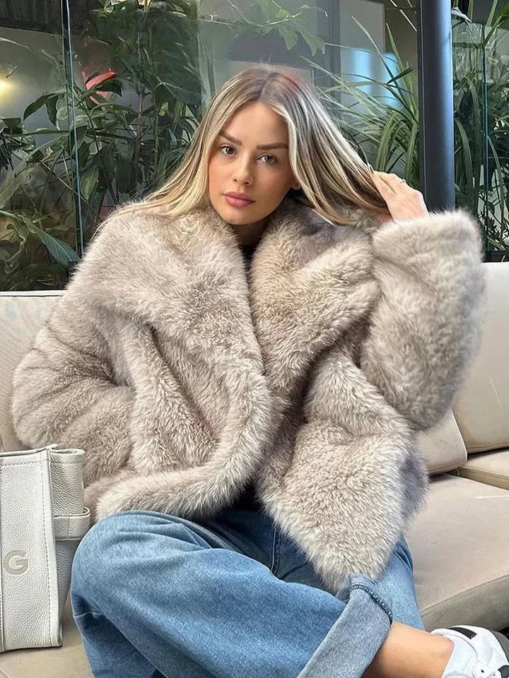 Fur Coat - Riri